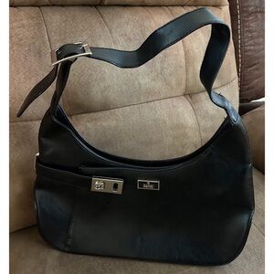 G Black Shoulder Bag With One Adjustable Strap